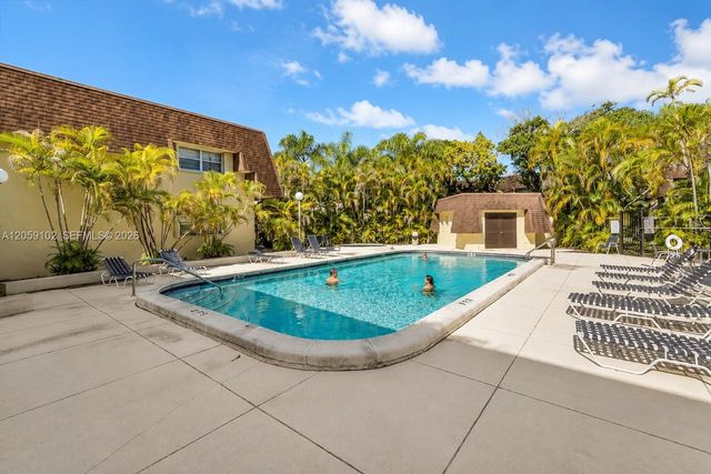 13710 SW 90th Avenue 4, Miami, FL 33176