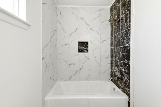 659 Grand Oaks Drive, Houston, TX 77015