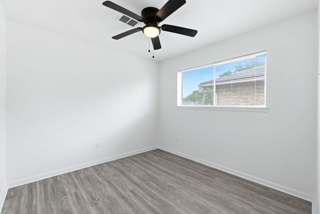 659 Grand Oaks Drive, Houston, TX 77015