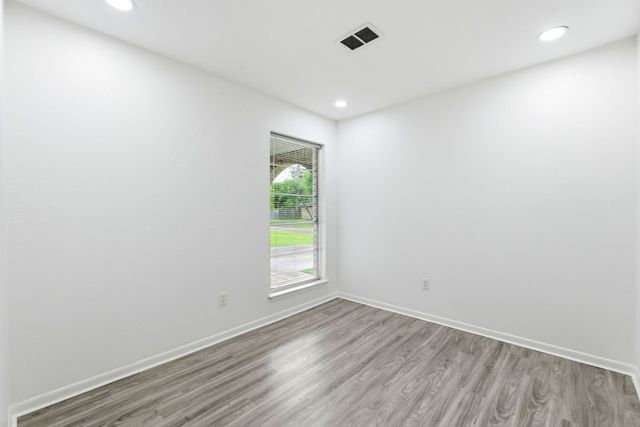 659 Grand Oaks Drive, Houston, TX 77015