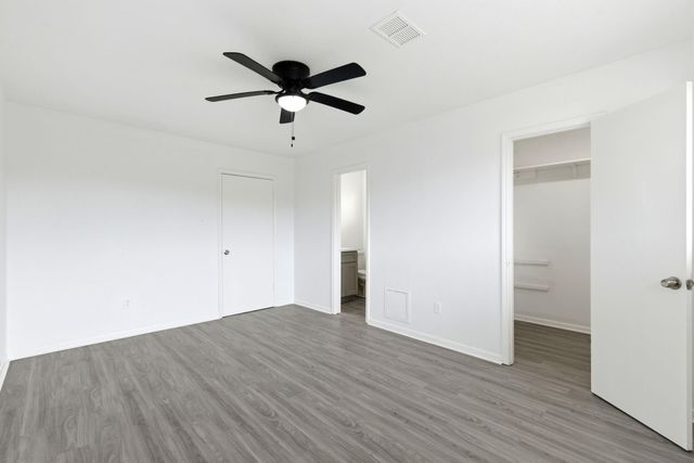 659 Grand Oaks Drive, Houston, TX 77015