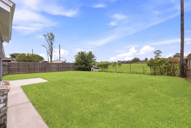 659 Grand Oaks Drive, Houston, TX 77015