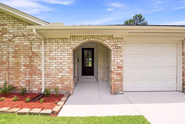 659 Grand Oaks Drive, Houston, TX 77015