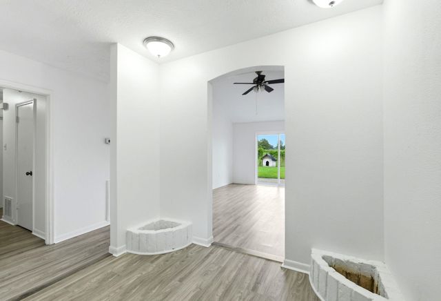 659 Grand Oaks Drive, Houston, TX 77015