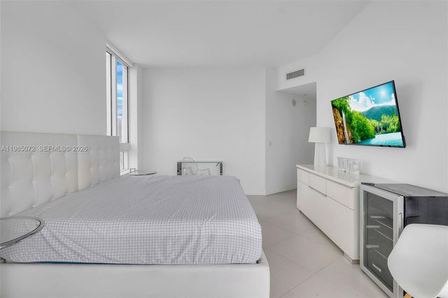 1900 N Bayshore Dr PH 5006, Miami, FL 33132