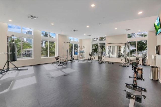 1900 N Bayshore Dr PH 5006, Miami, FL 33132