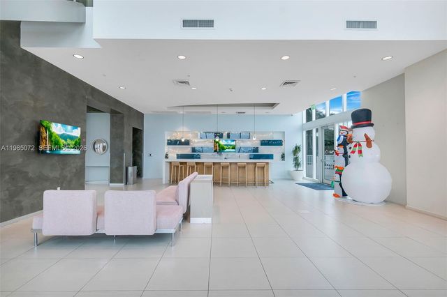 1900 N Bayshore Dr PH 5006, Miami, FL 33132