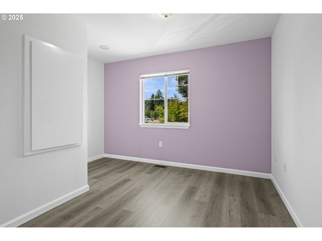 656 Se BRAUNER Pl, Hillsboro, OR 97123