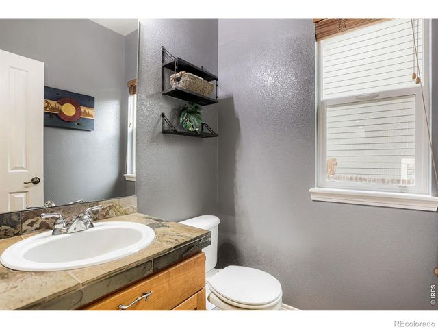 830 Tanager Circle, Longmont, CO 80504