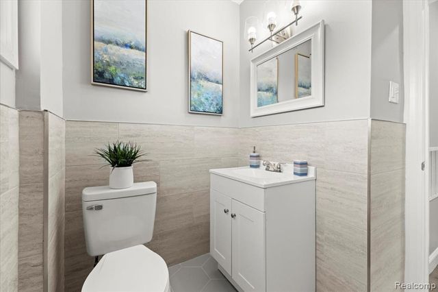 18287 Santa Rosa Drive, Detroit, MI 48221