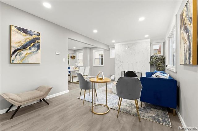 18287 Santa Rosa Drive, Detroit, MI 48221