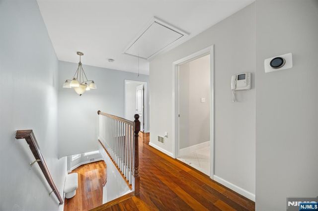 352 Gorge, Cliffside Park, NJ 07010