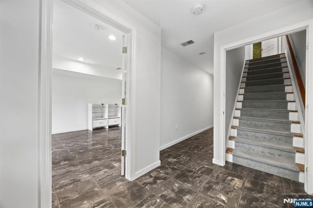 352 Gorge, Cliffside Park, NJ 07010
