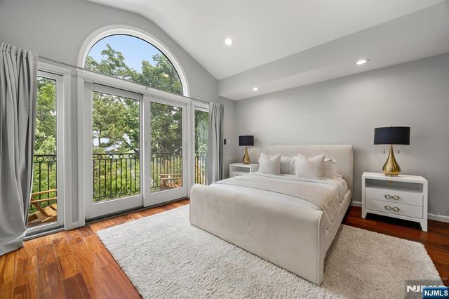 352 Gorge, Cliffside Park, NJ 07010