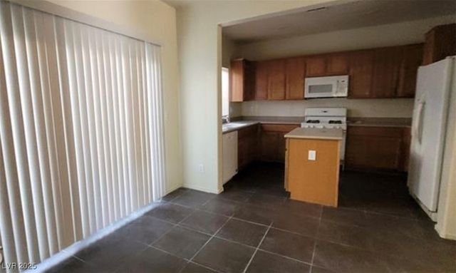 8768 Charm Canyon Avenue, Las Vegas, NV 89178