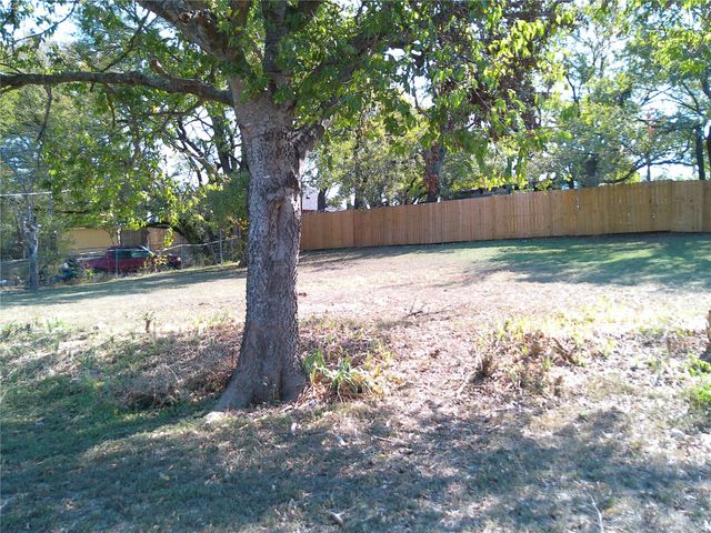2264 Fritz Allen Street, Sansom Park, TX 76114