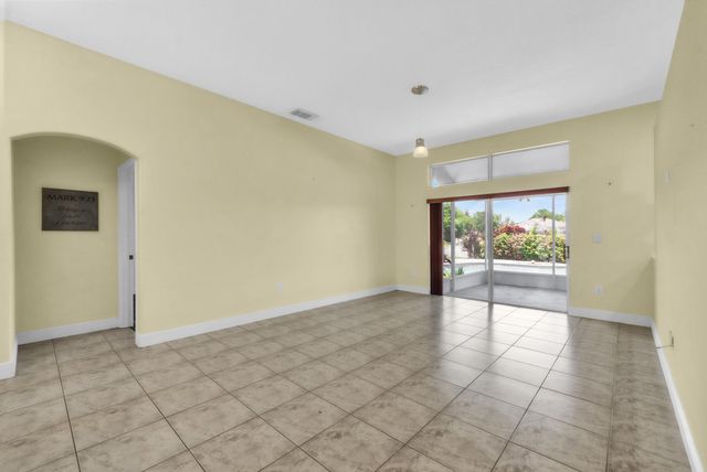 2325 NW 186th Avenue, Pembroke Pines, FL 33029