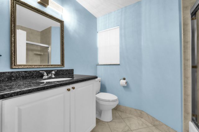2325 NW 186th Avenue, Pembroke Pines, FL 33029