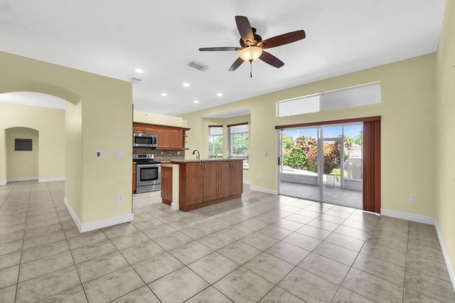 2325 NW 186th Avenue, Pembroke Pines, FL 33029