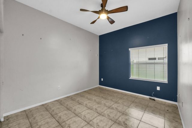 2325 NW 186th Avenue, Pembroke Pines, FL 33029