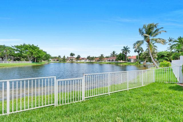 2325 NW 186th Avenue, Pembroke Pines, FL 33029