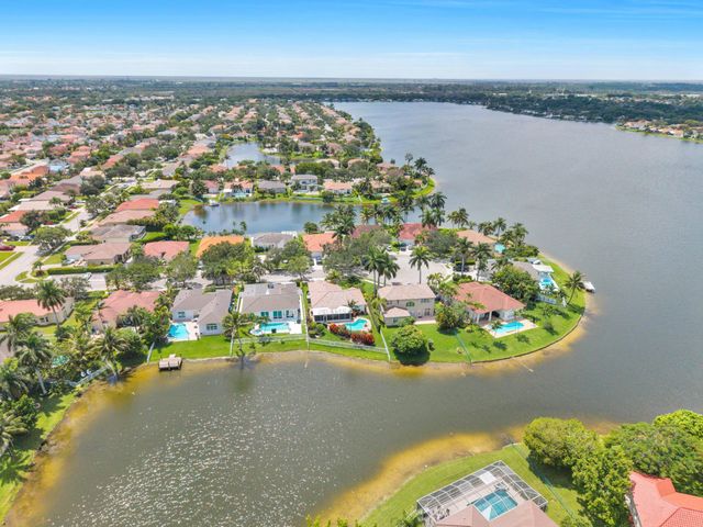 2325 NW 186th Avenue, Pembroke Pines, FL 33029