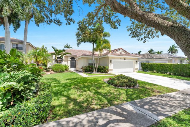 2325 NW 186th Avenue, Pembroke Pines, FL 33029