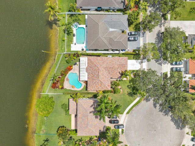 2325 NW 186th Avenue, Pembroke Pines, FL 33029
