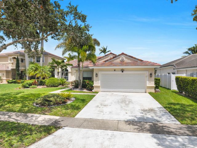 2325 NW 186th Avenue, Pembroke Pines, FL 33029