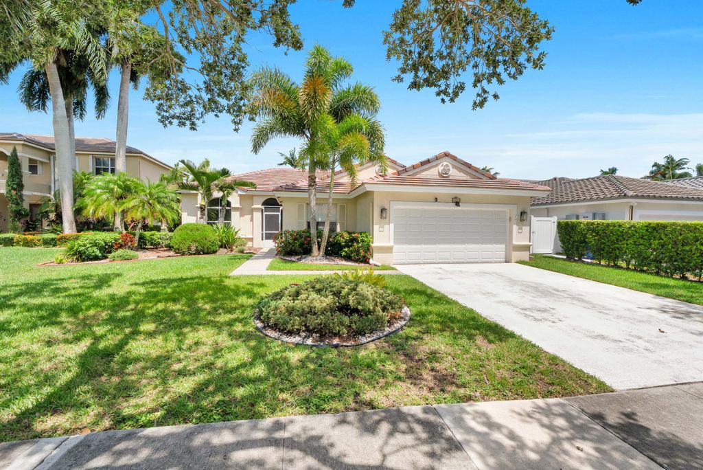2325 NW 186th Avenue, Pembroke Pines, FL 33029
