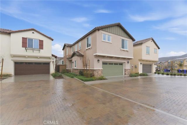 16281 Castello Lane 2, Fontana, CA 92336