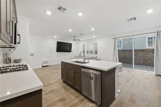 16281 Castello Lane 2, Fontana, CA 92336