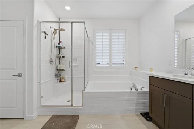 16281 Castello Lane 2, Fontana, CA 92336