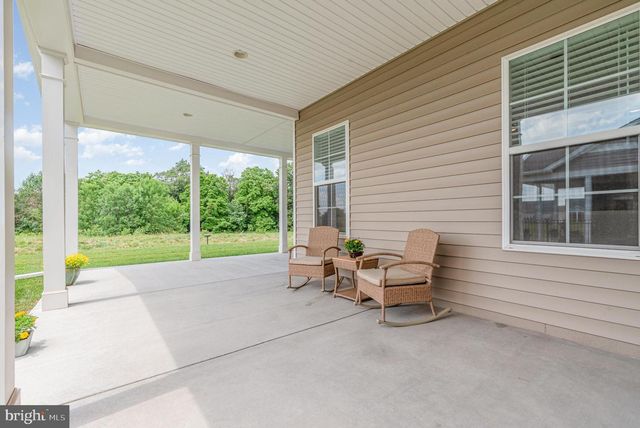 316 QUIET CREEK DR, Gettysburg, PA 17325