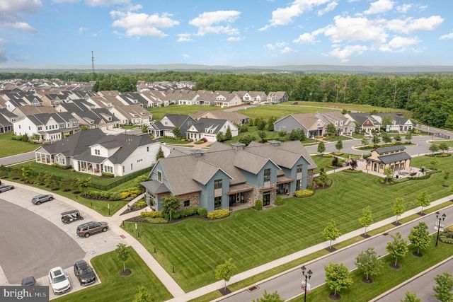 316 QUIET CREEK DR, Gettysburg, PA 17325
