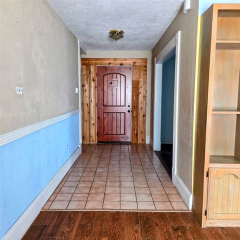 285 Montgomery Road, Mineral Wells, TX 76067