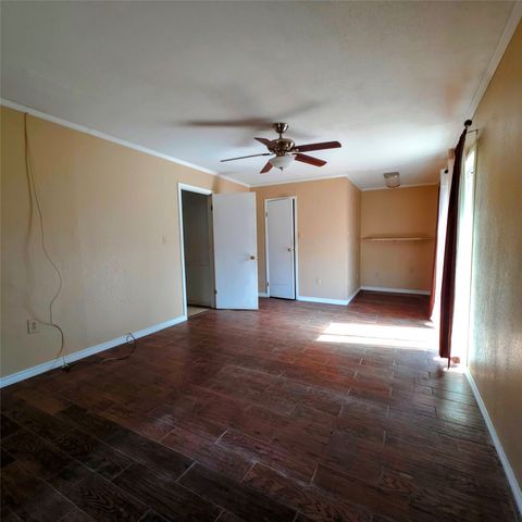 285 Montgomery Road, Mineral Wells, TX 76067