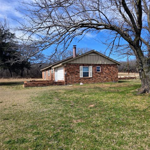 285 Montgomery Road, Mineral Wells, TX 76067