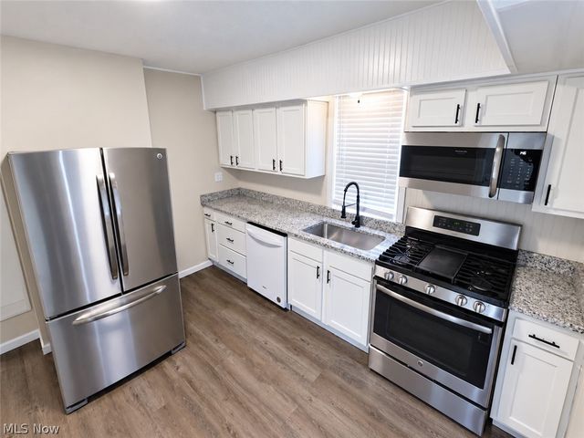 1453 Woodbirch Avenue, Akron, OH 44314