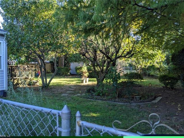 4525 James CT, Virginia Beach, VA 23455