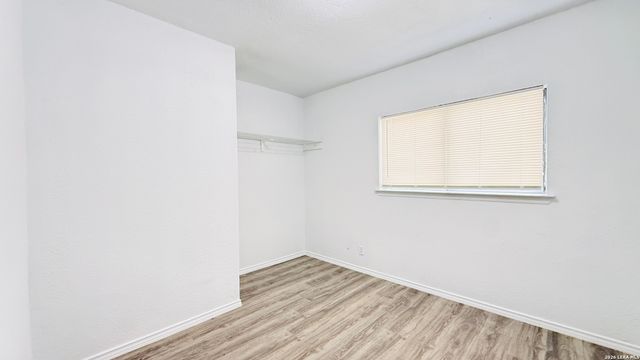 4135 SUNRISE CREEK DR, San Antonio, TX 78244