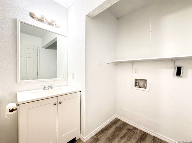 4135 SUNRISE CREEK DR, San Antonio, TX 78244