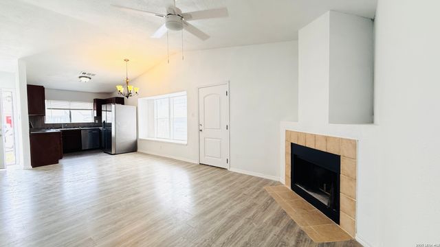 4135 SUNRISE CREEK DR, San Antonio, TX 78244