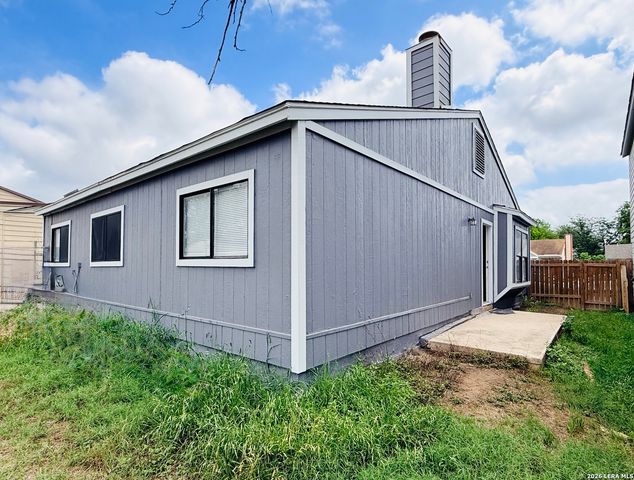 4135 SUNRISE CREEK DR, San Antonio, TX 78244