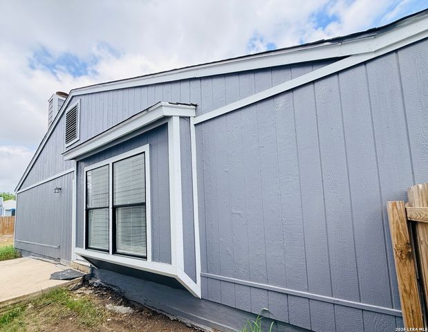 4135 SUNRISE CREEK DR, San Antonio, TX 78244