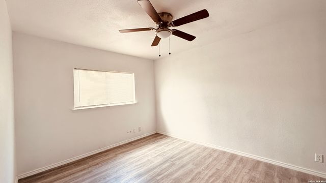 4135 SUNRISE CREEK DR, San Antonio, TX 78244