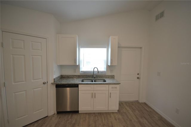 2225 CARVER AVENUE, Fort Myers, FL 33916