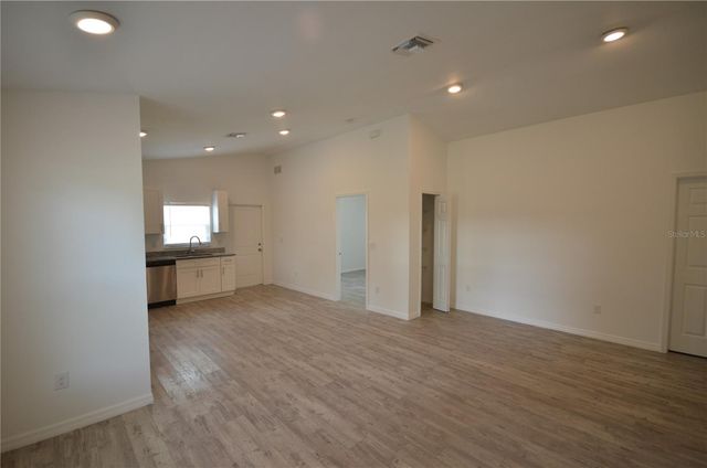 2225 CARVER AVENUE, Fort Myers, FL 33916