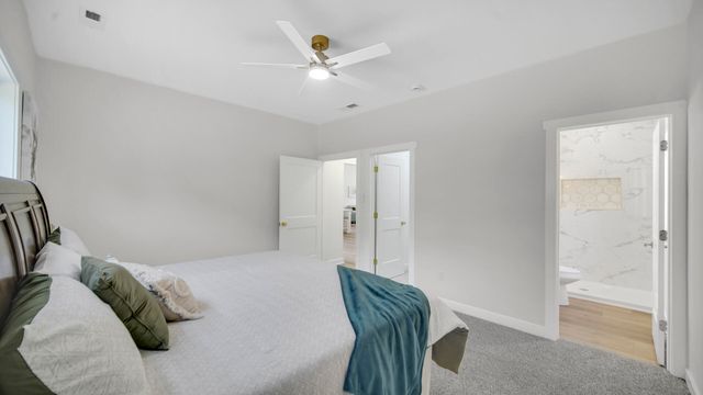 2865 Benton Street, Lake Station, IN 46405