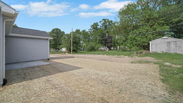 2865 Benton Street, Lake Station, IN 46405